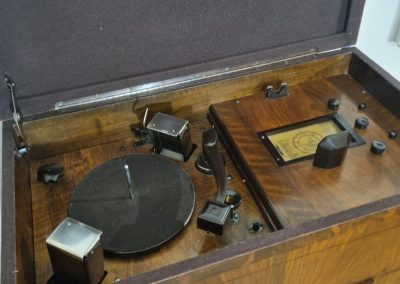 1936 Marconiphone Model 249 - b43f322d d26e 4a37 9967 97fc8a3de3c9